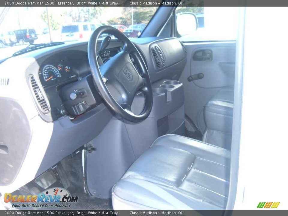 2000 Dodge Ram Van 1500 Passenger Bright White / Mist Gray Photo #6