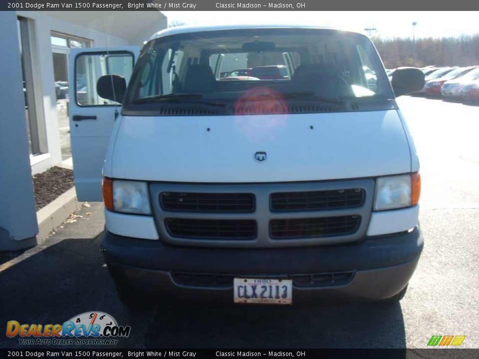 2001 Dodge Ram Van 1500 Passenger Bright White / Mist Gray Photo #2