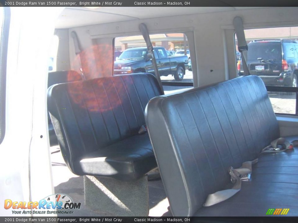 2001 Dodge Ram Van 1500 Passenger Bright White / Mist Gray Photo #3