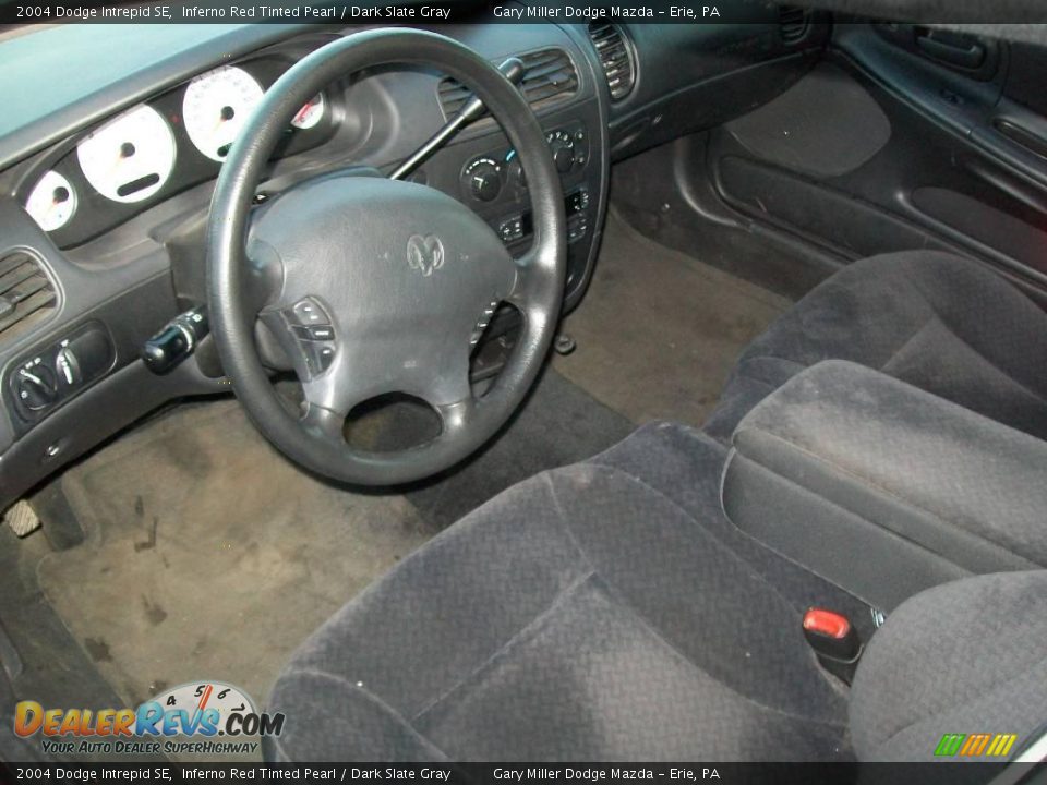 2004 Dodge Intrepid SE Inferno Red Tinted Pearl / Dark Slate Gray Photo #10