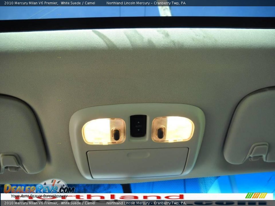 2010 Mercury Milan V6 Premier White Suede / Camel Photo #16