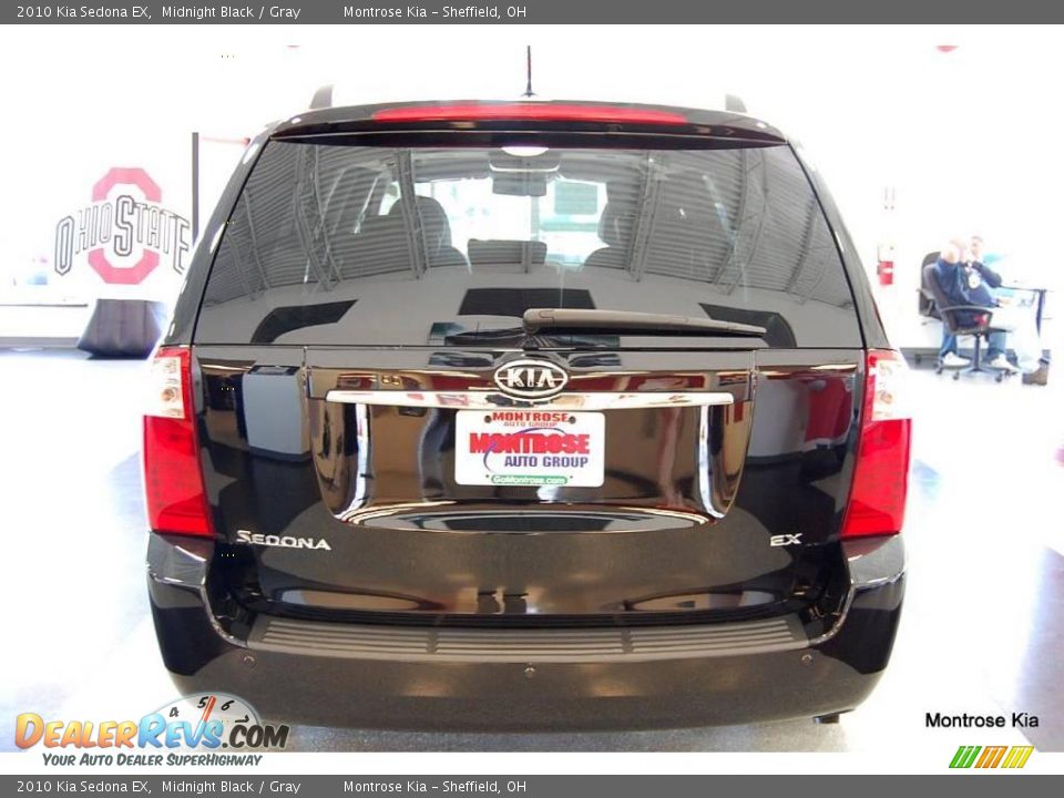 2010 Kia Sedona EX Midnight Black / Gray Photo #5