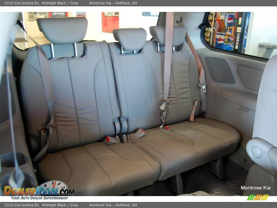 2010 Kia Sedona EX Midnight Black / Gray Photo #19