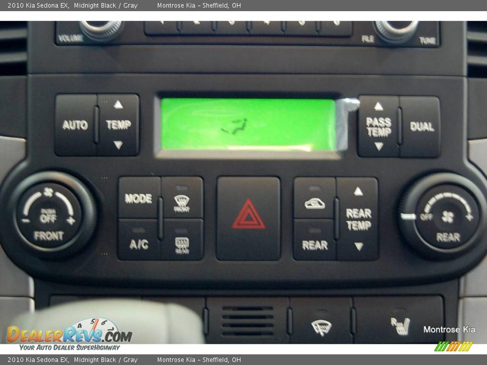 2010 Kia Sedona EX Midnight Black / Gray Photo #28