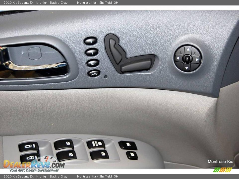 2010 Kia Sedona EX Midnight Black / Gray Photo #36
