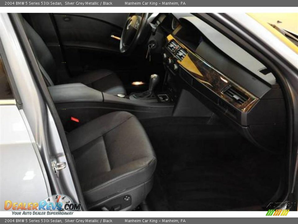 2004 BMW 5 Series 530i Sedan Silver Grey Metallic / Black Photo #18