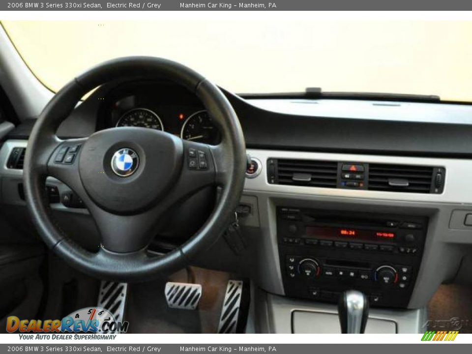 2006 BMW 3 Series 330xi Sedan Electric Red / Grey Photo #7