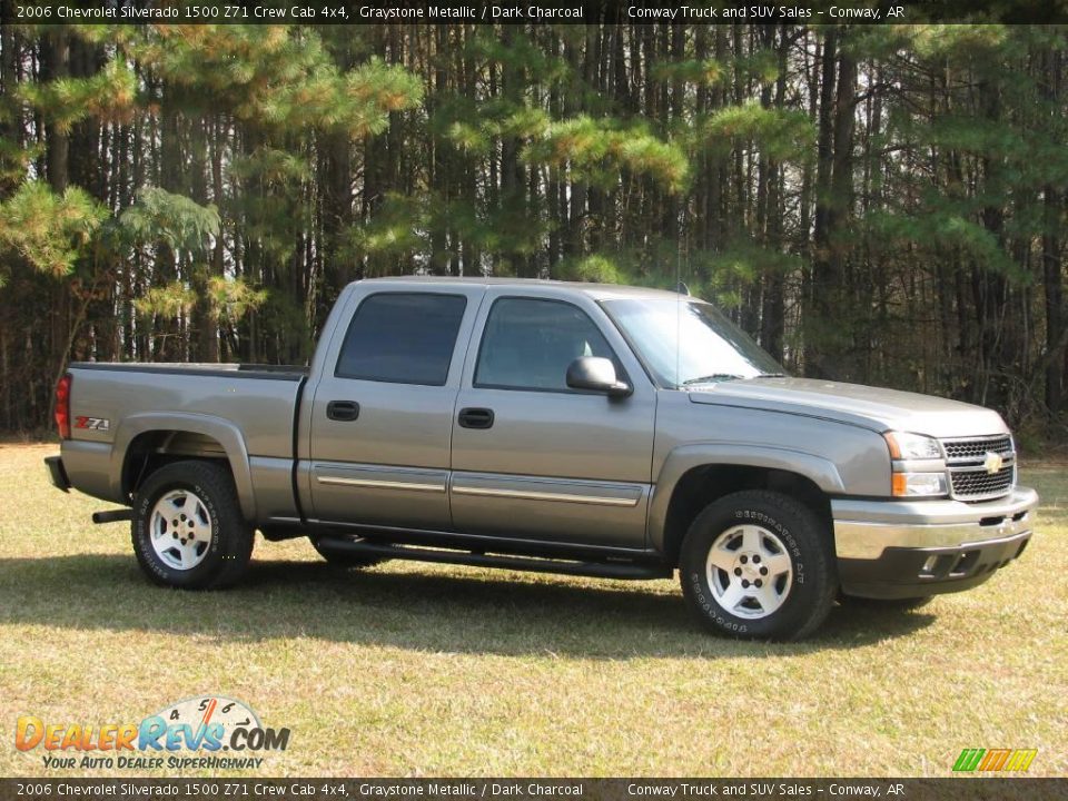 2006 Chevrolet Silverado 1500 Z71 Crew Cab 4x4 Graystone Metallic / Dark Charcoal Photo #1