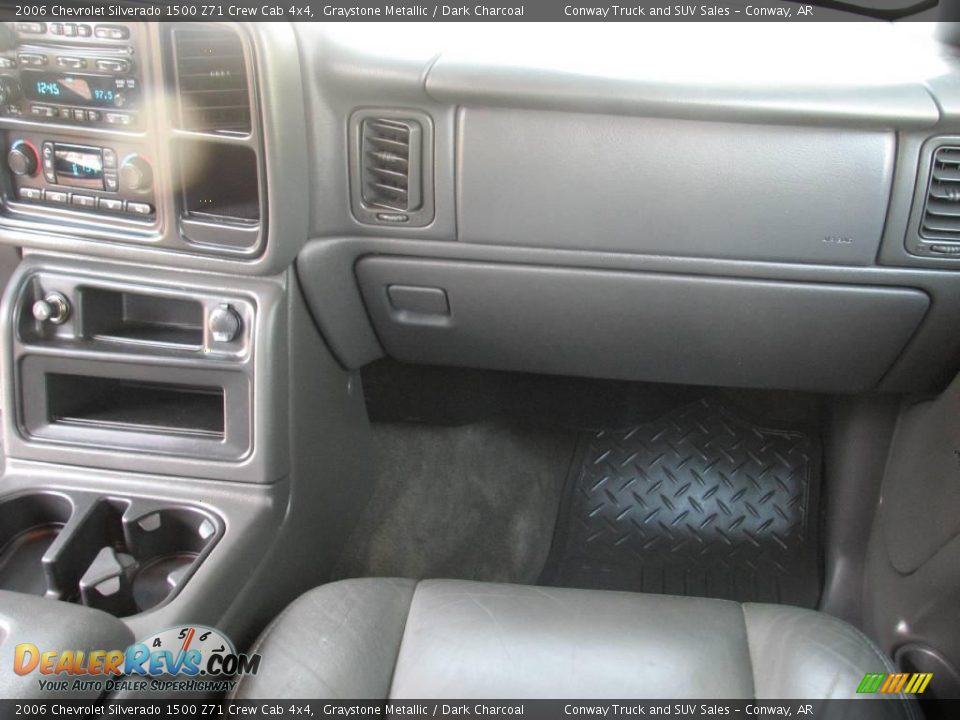 2006 Chevrolet Silverado 1500 Z71 Crew Cab 4x4 Graystone Metallic / Dark Charcoal Photo #11
