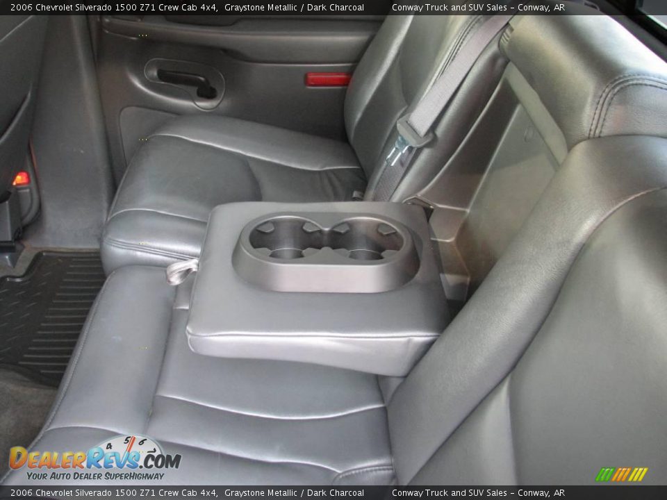 2006 Chevrolet Silverado 1500 Z71 Crew Cab 4x4 Graystone Metallic / Dark Charcoal Photo #17
