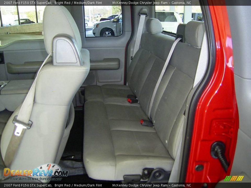2007 Ford F150 STX SuperCab Bright Red / Medium/Dark Flint Photo #12