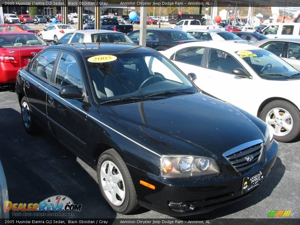 2005 Hyundai Elantra GLS Sedan Black Obsidian / Gray Photo #17