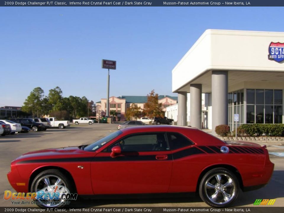 2009 Dodge Challenger R/T Classic Inferno Red Crystal Pearl Coat / Dark Slate Gray Photo #2