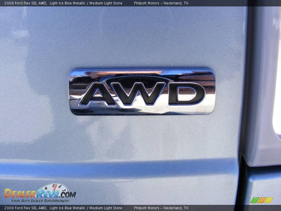2009 Ford Flex SEL AWD Light Ice Blue Metallic / Medium Light Stone Photo #12