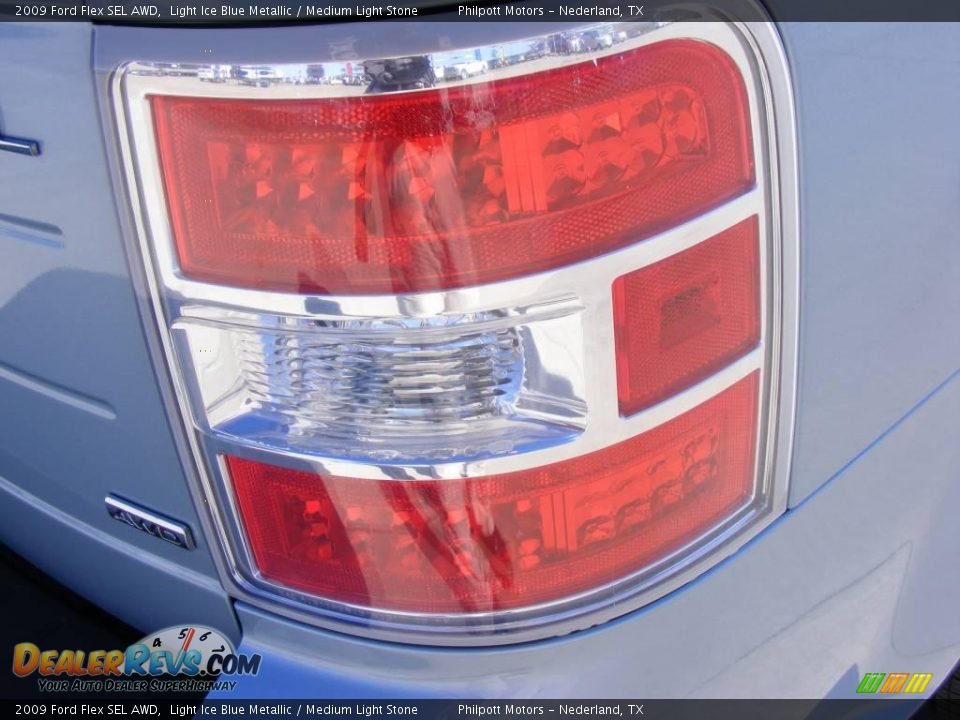 2009 Ford Flex SEL AWD Light Ice Blue Metallic / Medium Light Stone Photo #13