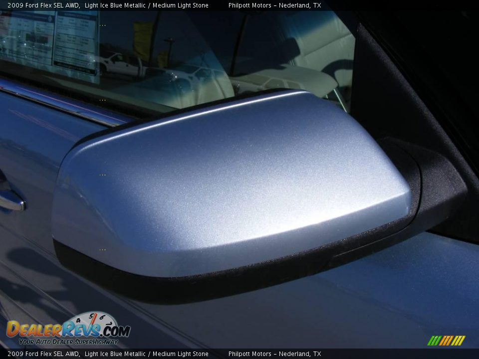 2009 Ford Flex SEL AWD Light Ice Blue Metallic / Medium Light Stone Photo #17