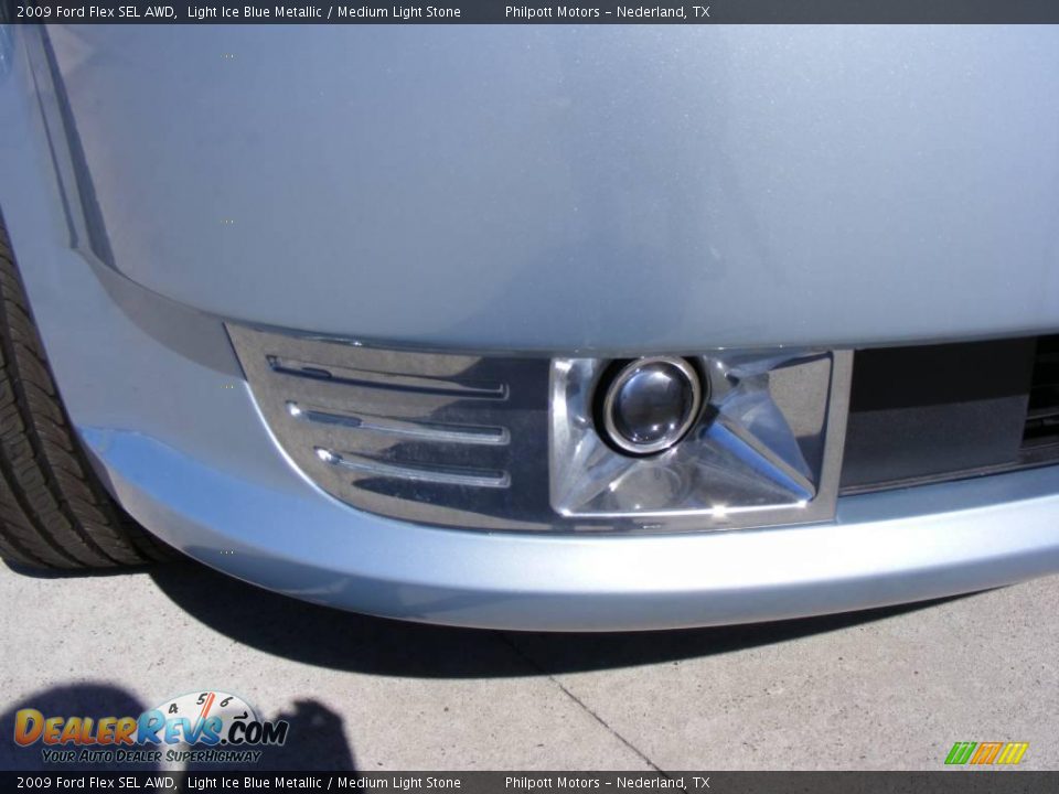 2009 Ford Flex SEL AWD Light Ice Blue Metallic / Medium Light Stone Photo #19