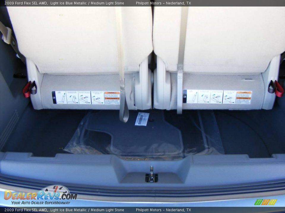 2009 Ford Flex SEL AWD Light Ice Blue Metallic / Medium Light Stone Photo #31