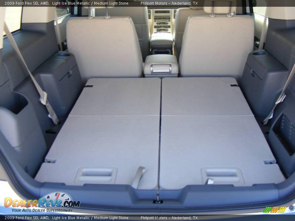 2009 Ford Flex SEL AWD Light Ice Blue Metallic / Medium Light Stone Photo #32