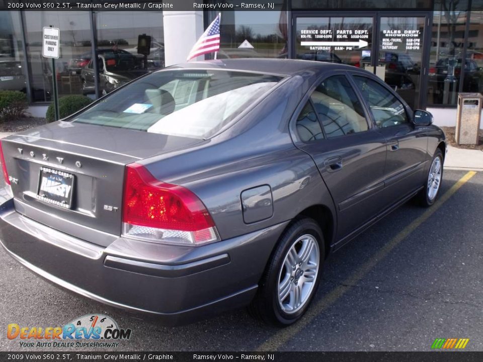 2009 Volvo S60 2.5T Titanium Grey Metallic / Graphite Photo #5