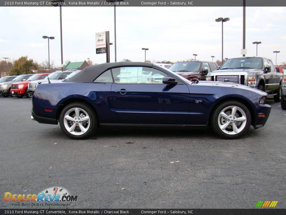 2010 Ford Mustang GT Convertible Kona Blue Metallic / Charcoal Black Photo #2