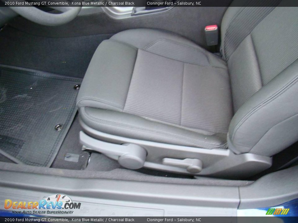 2010 Ford Mustang GT Convertible Kona Blue Metallic / Charcoal Black Photo #14