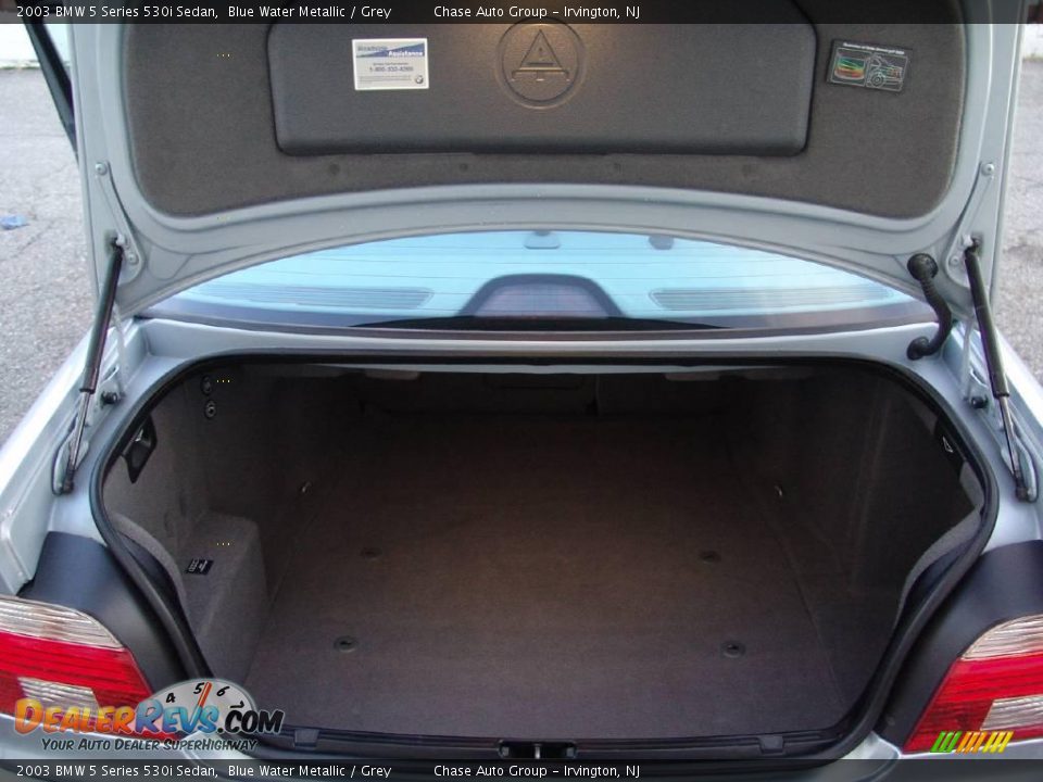 2003 BMW 5 Series 530i Sedan Blue Water Metallic / Grey Photo #16