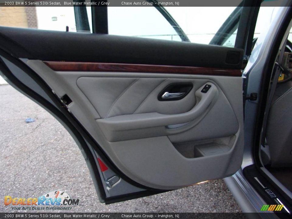 2003 BMW 5 Series 530i Sedan Blue Water Metallic / Grey Photo #19