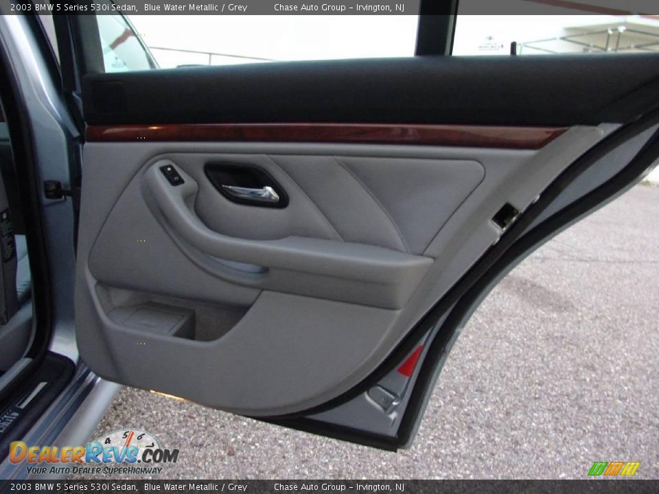 2003 BMW 5 Series 530i Sedan Blue Water Metallic / Grey Photo #20