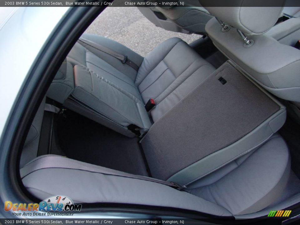 2003 BMW 5 Series 530i Sedan Blue Water Metallic / Grey Photo #25