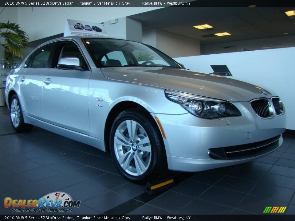 2010 BMW 5 Series 528i xDrive Sedan Titanium Silver Metallic / Gray Photo #1