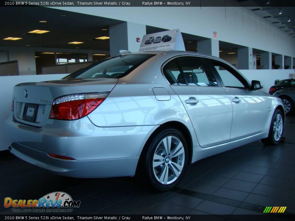 2010 BMW 5 Series 528i xDrive Sedan Titanium Silver Metallic / Gray Photo #3
