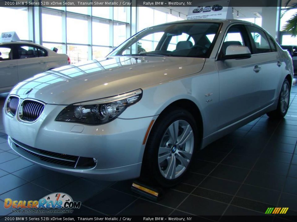 2010 BMW 5 Series 528i xDrive Sedan Titanium Silver Metallic / Gray Photo #5