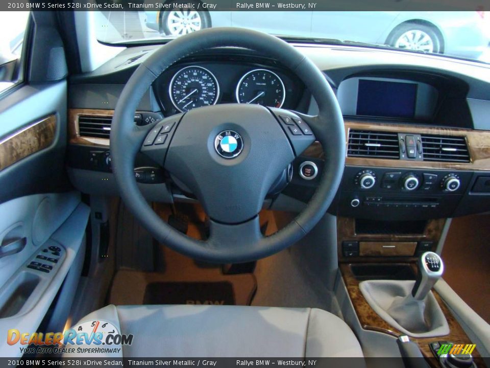 2010 BMW 5 Series 528i xDrive Sedan Titanium Silver Metallic / Gray Photo #9