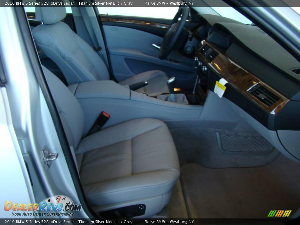 2010 BMW 5 Series 528i xDrive Sedan Titanium Silver Metallic / Gray Photo #12