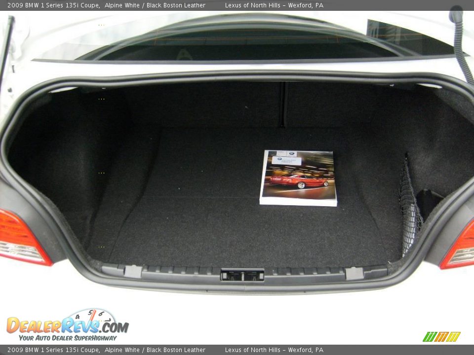 2009 BMW 1 Series 135i Coupe Alpine White / Black Boston Leather Photo #17