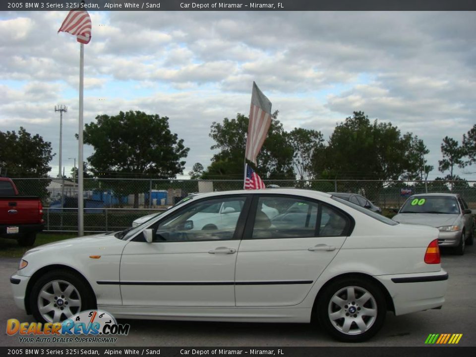 2005 BMW 3 Series 325i Sedan Alpine White / Sand Photo #6