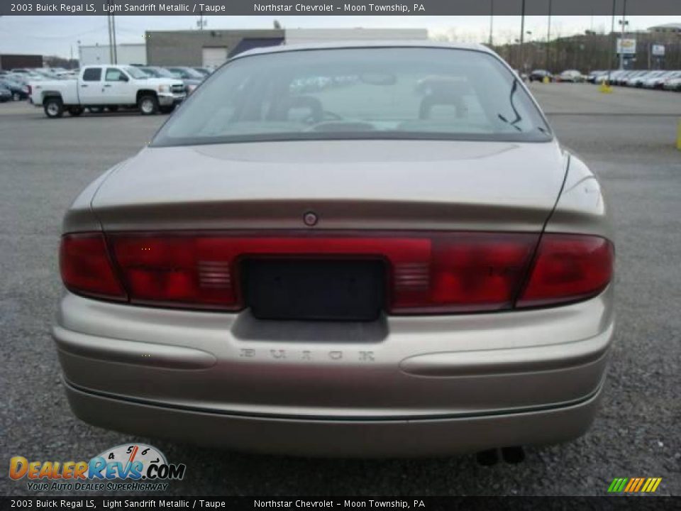2003 Buick Regal LS Light Sandrift Metallic / Taupe Photo #4
