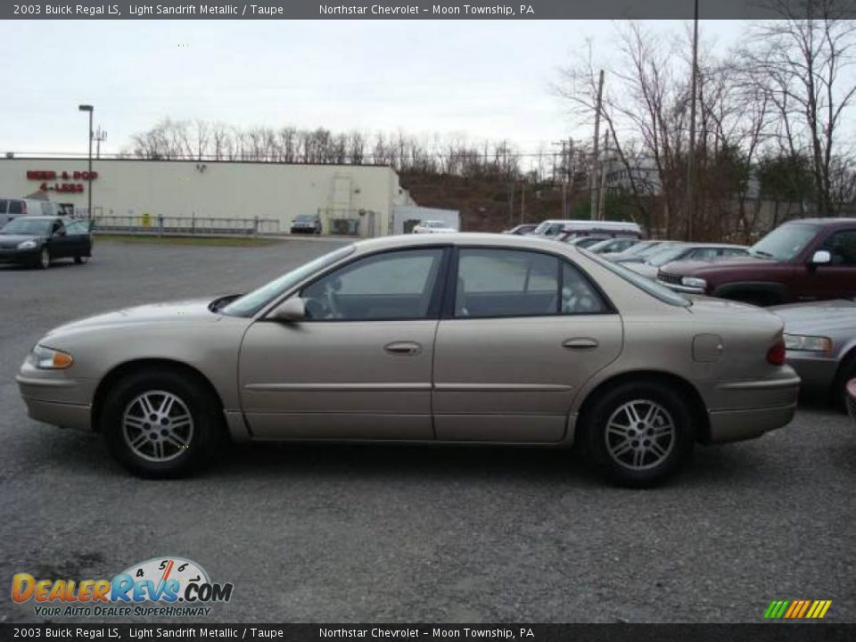2003 Buick Regal LS Light Sandrift Metallic / Taupe Photo #6