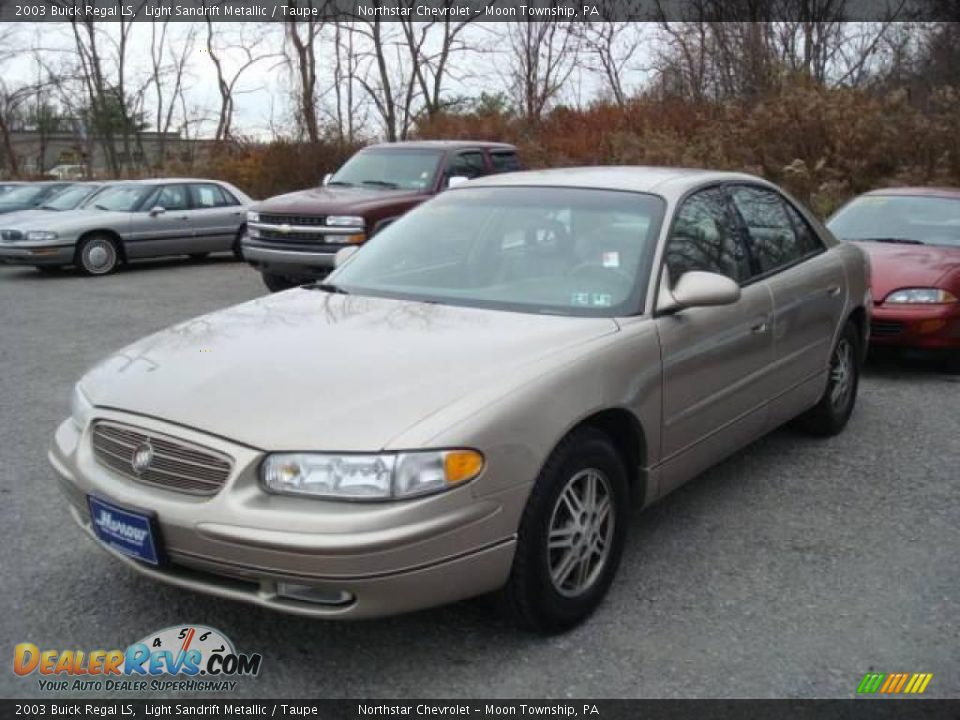 2003 Buick Regal LS Light Sandrift Metallic / Taupe Photo #7