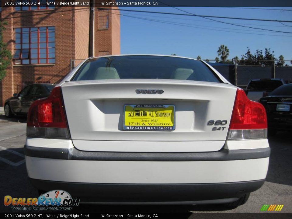 2001 Volvo S60 2.4T White / Beige/Light Sand Photo #4