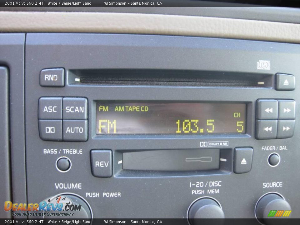 2001 Volvo S60 2.4T White / Beige/Light Sand Photo #14