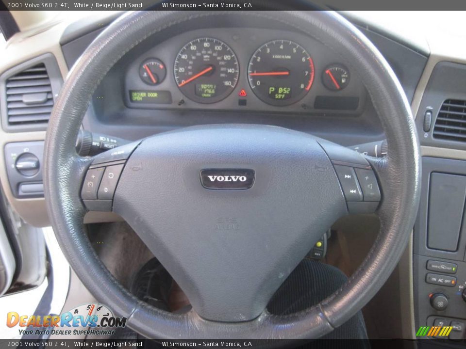2001 Volvo S60 2.4T White / Beige/Light Sand Photo #20