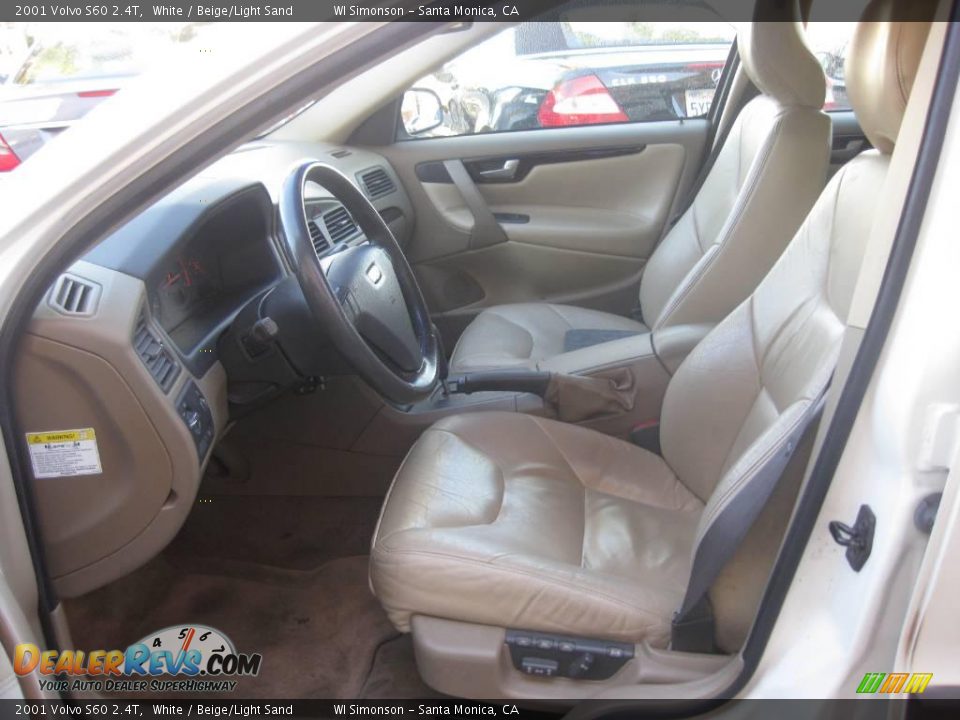 2001 Volvo S60 2.4T White / Beige/Light Sand Photo #21