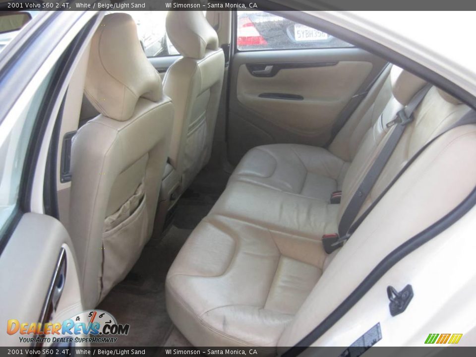 2001 Volvo S60 2.4T White / Beige/Light Sand Photo #22
