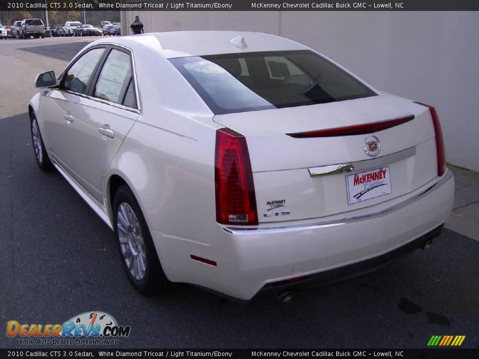 2010 Cadillac CTS 3.0 Sedan White Diamond Tricoat / Light Titanium/Ebony Photo #2
