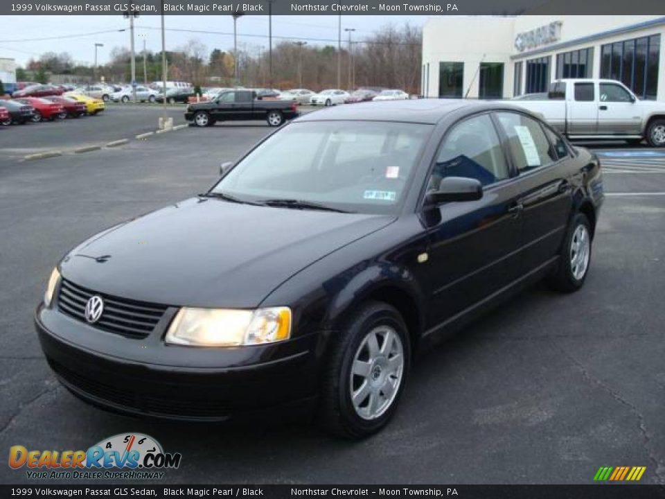 1999 Volkswagen Passat GLS Sedan Black Magic Pearl / Black Photo #7