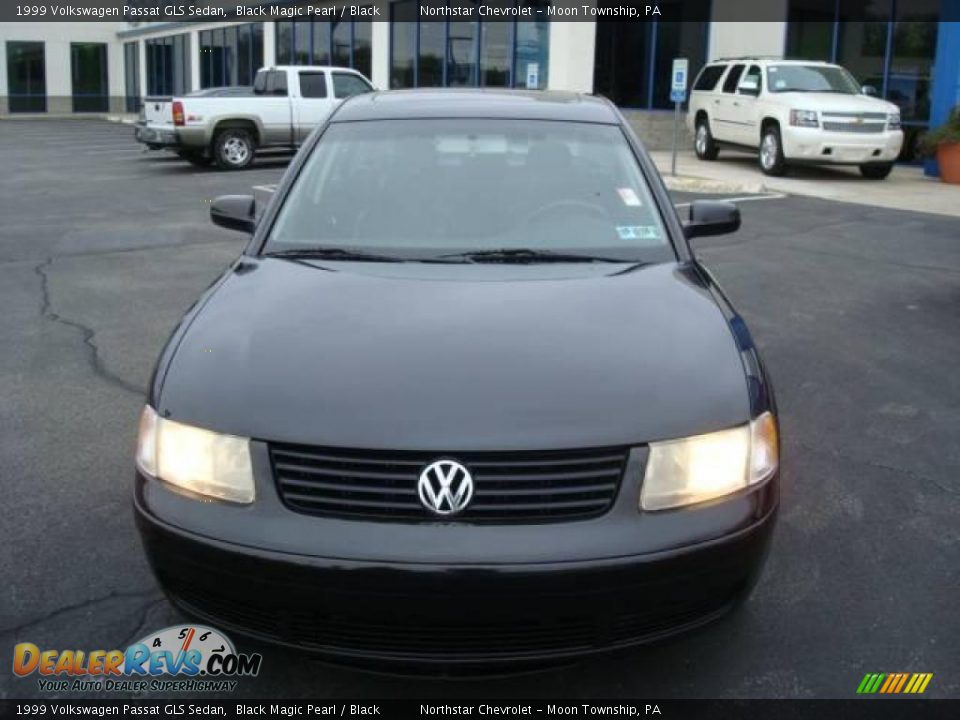 1999 Volkswagen Passat GLS Sedan Black Magic Pearl / Black Photo #8