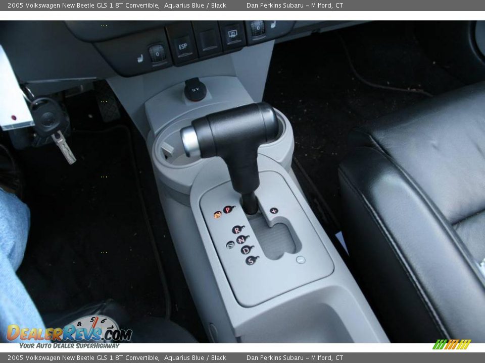2005 Volkswagen New Beetle GLS 1.8T Convertible Aquarius Blue / Black Photo #16