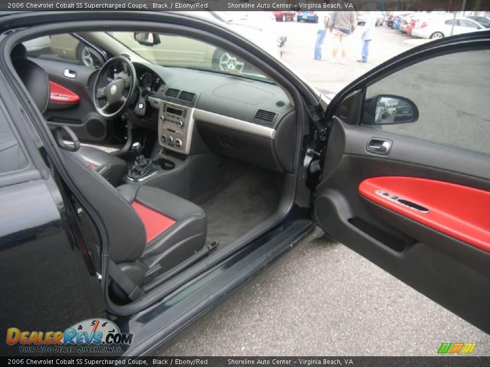 2006 Chevrolet Cobalt SS Supercharged Coupe Black / Ebony/Red Photo #17